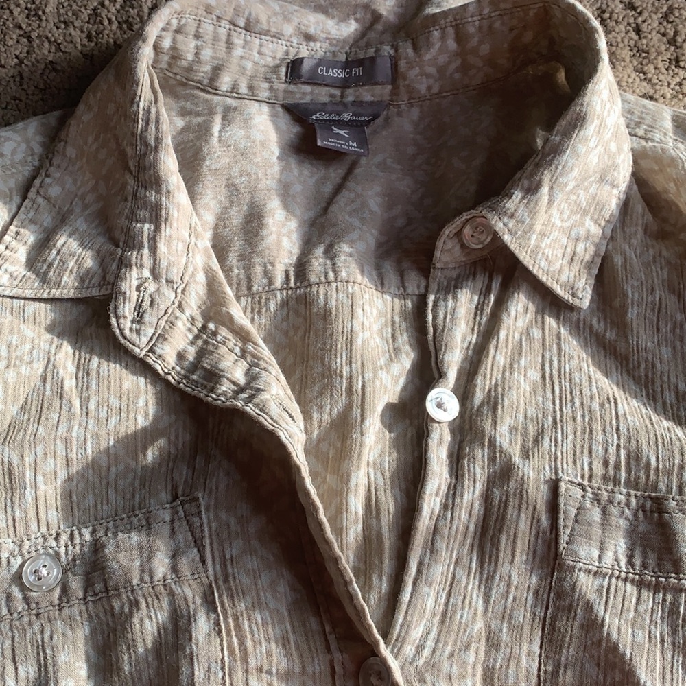 Eddie Bauer Classic Fit Button Down women’s shirt